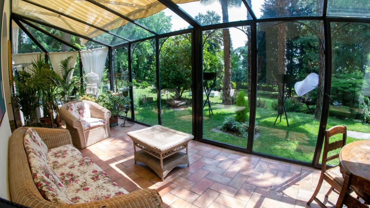 Wonderful Villa Between Como And Milano Sirtori Экстерьер фото
