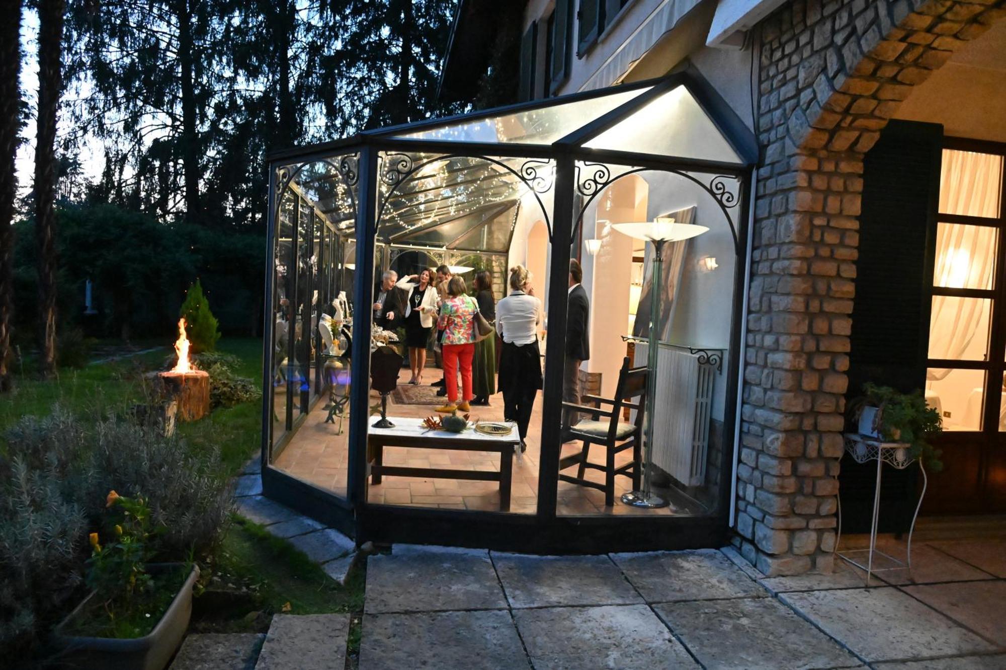 Wonderful Villa Between Como And Milano Sirtori Экстерьер фото