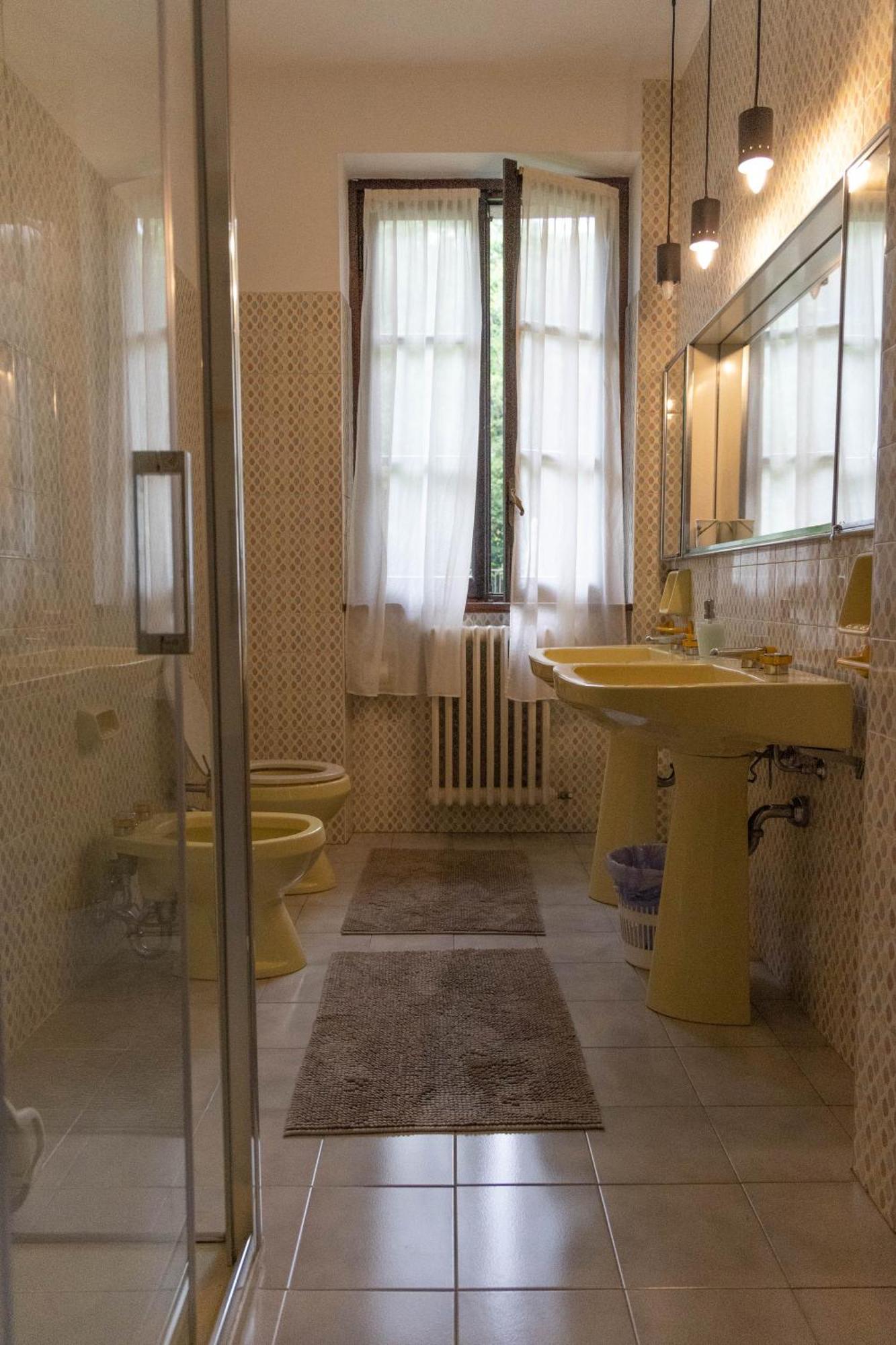 Wonderful Villa Between Como And Milano Sirtori Экстерьер фото
